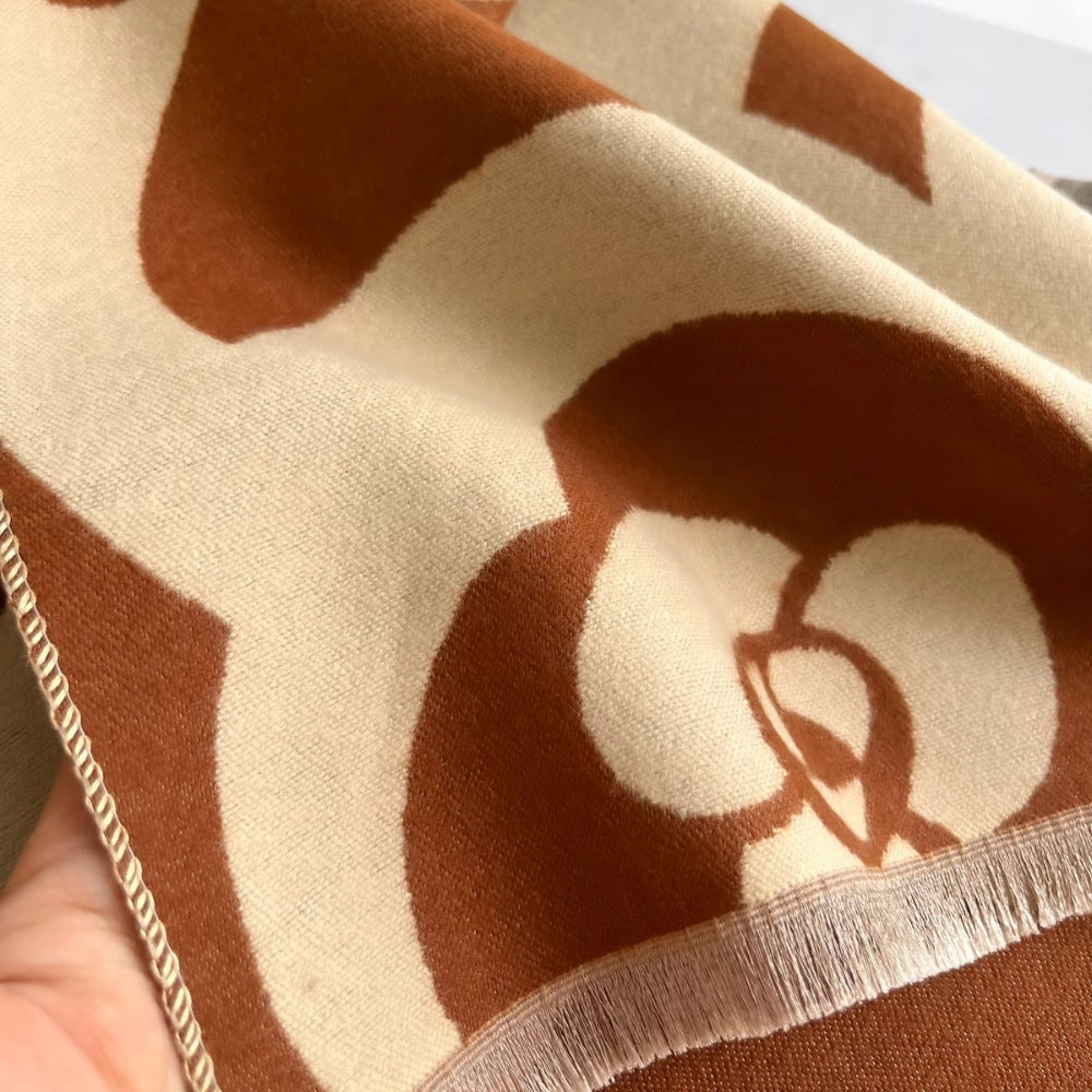 Abstract Retro Fringe Soft Shawl