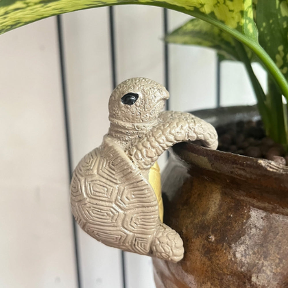 Arden Hanging Turtle Resin Pot Ornament