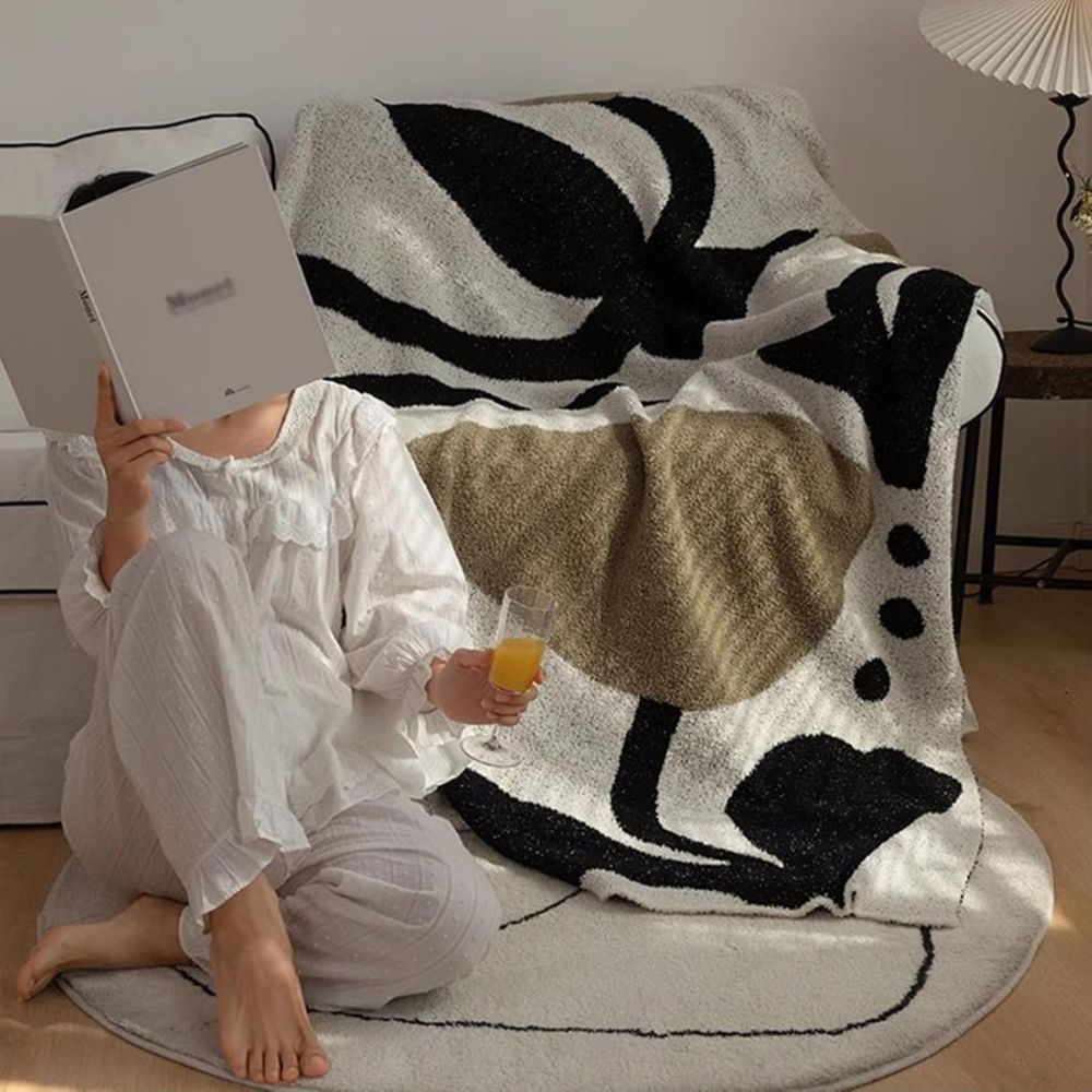 Terra Flow Cosy Throw Blanket